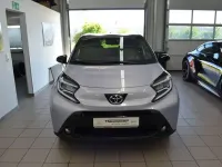Neu Toyota Aygo X Edition 72 PS (52 kW) 2026 Light purple silver/night sky SUV