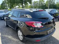 Gebraucht Renault Mégane III LIMITED 116 PS (85 kW) 2016 Schwarz Limousine