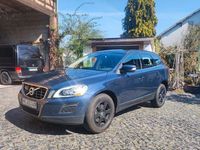 Usado Volvo XC60 Pro 163 HP (119 kW) 2013 Azul SUV