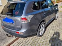 Gebraucht Mitsubishi Outlander 150 PS (110 kW) 2014 Grau SUV