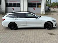 Gebraucht BMW 320 M Sport 190 PS (139 kW) 2019 Weiß Kombi