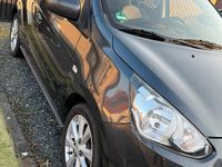 Gebraucht Mitsubishi Space Star 80 PS (58 kW) 2013 Schwarz Van / Kleinbus