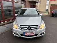 Gebraucht Mercedes B180 116 PS (85 kW) 2011 Grau Van / Kleinbus