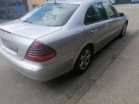 Gebraucht Mercedes E320 224 PS (164 kW) 2002 Silber Limousine