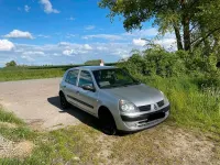 Gebraucht Renault Clio 58 PS (42 kW) 2005 Silber Kleinwagen