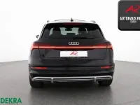 Gebraucht Audi e-tron S-Line 300 kW (408 PS) 2023 Brillantschwarz SUV
