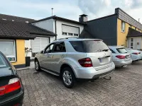 Gebraucht Mercedes ML420 306 PS (225 kW) 2009 Silber SUV
