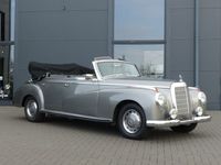 Gebraucht Mercedes 300 220 PS (161 kW) 1953 Grau Cabrio