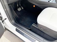 Gebraucht Tesla Model Y RWD 222 kW (302 PS) 2023 Weiß SUV