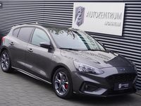 Gebraucht Ford Focus ST-Line X 182 PS (133 kW) 2021 Magneticgrau (metallic) Limousine