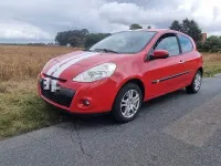 Gebraucht Renault Clio III 75 PS (55 kW) 2011 Rot Limousine