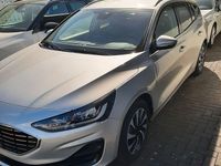 Usado Ford Focus Titanium 125 CV (91 kW) 2024 Plateado Familiar