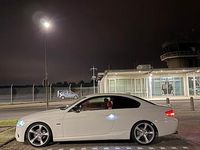 Gebraucht BMW 320 170 PS (125 kW) 2008 Weiß Coupé