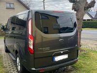 Gebraucht Ford Tourneo Custom Titanium 131 PS (96 kW) 2020 Grau Van