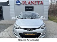 Gebraucht Hyundai i20 Edition 86 PS (63 kW) 2012 Silber Kleinwagen
