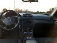 Gebraucht Mercedes E240 Classic 177 PS (130 kW) 2003 Silber Limousine
