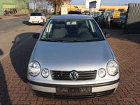 Gebraucht VW Polo Comfortline 64 PS (47 kW) 2003 Silber Kleinwagen
