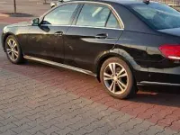 Gebraucht Mercedes E220 170 PS (125 kW) 2016 Schwarz Limousine