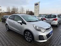 Gebraucht Kia Rio Spirit 84 PS (61 kW) 2016 Silber Kleinwagen