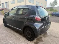 Second-hand Toyota Aygo Cool 68 CP (50 kW) 2010 Gri Hatchback