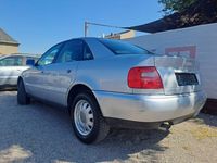Gebraucht Audi A4 125 PS (91 kW) 1998 Silber Limousine
