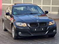 Gebraucht BMW 320 184 PS (135 kW) 2010 Schwarz Limousine
