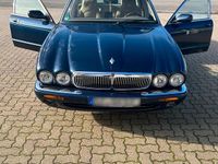 Gebraucht Jaguar XJ8 296 PS (217 kW) 1998 Blau Limousine