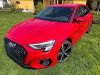 Gebraucht Audi A3 Ambiente 150 PS (110 kW) 2021 Rot Limousine