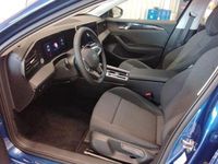 Gebraucht VW Passat 150 PS (110 kW) 2025 Reef blue metallic Kombi