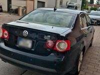 Second-hand VW Jetta 140 CP (102 kW) 2009 Negru Berlinǎ
