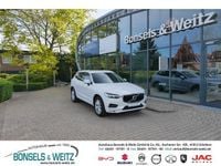 Gebraucht Volvo XC60 Momentum 197 PS (144 kW) 2021 Weiß SUV