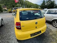 Gebraucht VW Fox Refresh 54 PS (39 kW) 2009 Gelb Kleinwagen