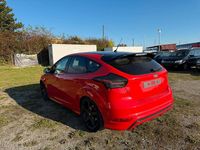 Gebraucht Ford Focus ST-Line 150 PS (110 kW) 2016 Racerot Limousine