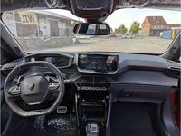Neu Peugeot 2008 GT 136 PS (100 kW) 2025 Rot SUV