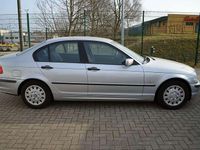 Gebraucht BMW 316 105 PS (77 kW) 1999 Silber Limousine