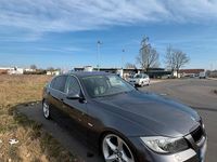 Second-hand BMW 325 197 CP (144 kW) 2007 Gri Berlinǎ