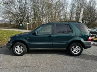 Gebraucht Mercedes ML320 218 PS (160 kW) 1999 Grün SUV