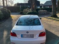 Gebraucht BMW 523 177 PS (130 kW) 2005 Weiß Limousine