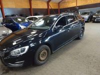 Gebraucht Volvo V60 Momentum 181 PS (133 kW) 2015 Schwarz Kombi