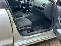 Gebraucht VW Jetta 150 PS (110 kW) 2011 Grau Limousine