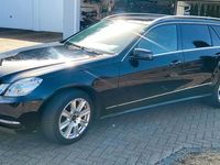 Gebraucht Mercedes E250 Avantgarde 204 PS (150 kW) 2012 Schwarz Kombi