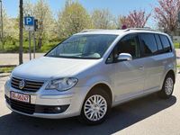 Second-hand VW Touran 2008 Argintiu Monovolum
