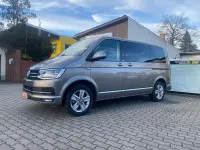 Gebraucht VW Multivan Generation Six 204 PS (150 kW) 2018 Mojave beige metallic Van / Kleinbus
