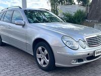 Gebraucht Mercedes E240 177 PS (130 kW) 2003 Silber Limousine