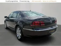 Gebraucht VW Phaeton 239 PS (175 kW) 2013 Braun Limousine
