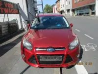 Gebraucht Ford Focus Titanium 116 PS (85 kW) 2012 Rot Limousine