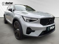 Neu Volvo XC40 Plus 163 PS (119 kW) 2026 Grau SUV
