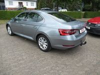 Gebraucht Skoda Superb Style 120 PS (88 kW) 2018 Grau metallic Limousine