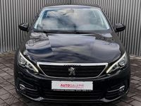 Gebraucht Peugeot 308 Active 131 PS (96 kW) 2021 Schwarz Kleinwagen
