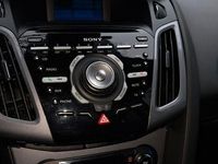 Gebraucht Ford Focus Titanium 150 PS (110 kW) 2011 Weiß Limousine